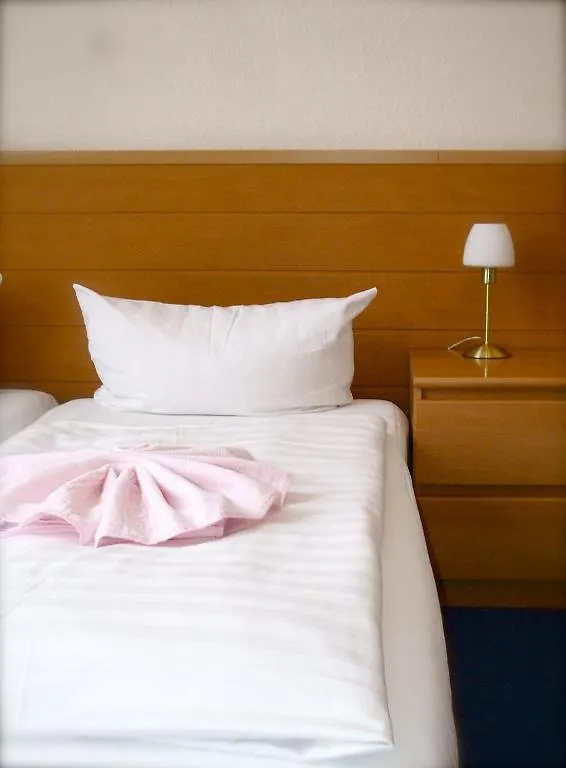Hotel Pension Messe Berlin 2*,